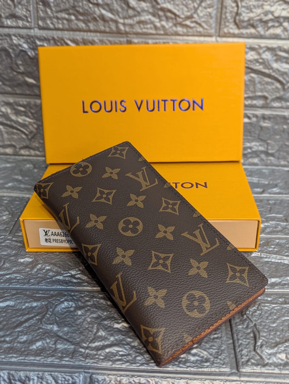 LOUIS VUITTON-LONG WALLET