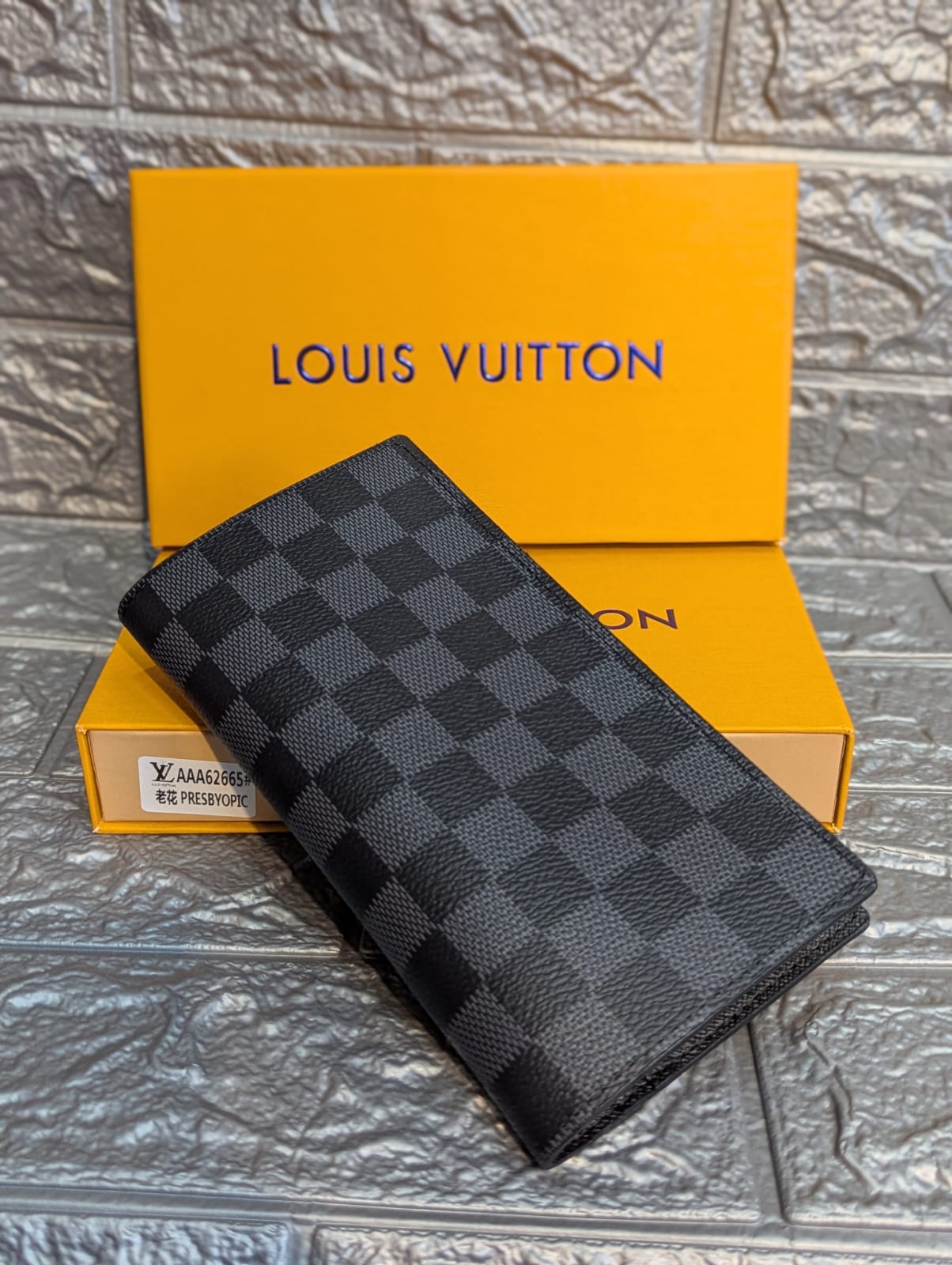 LOUIS VUITTON-LONG WALLET