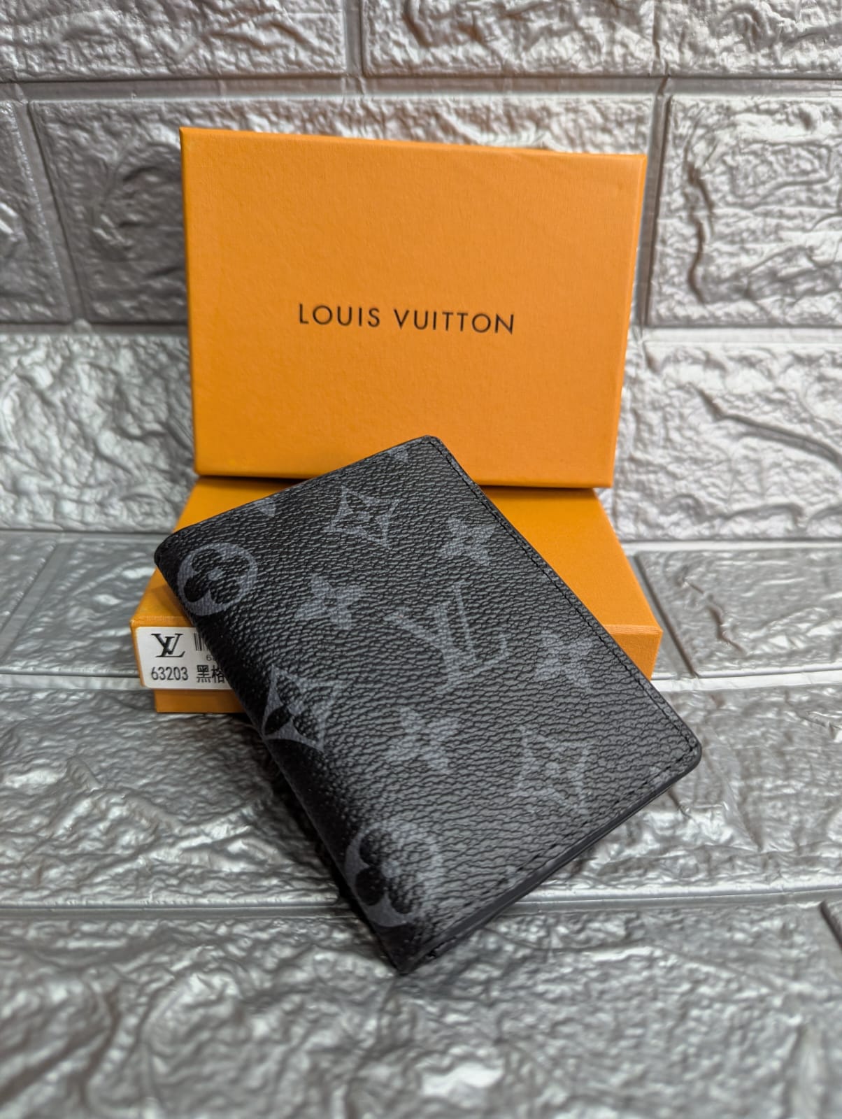 LOUIS VUITTON-BIFOLD CARD HOLDER