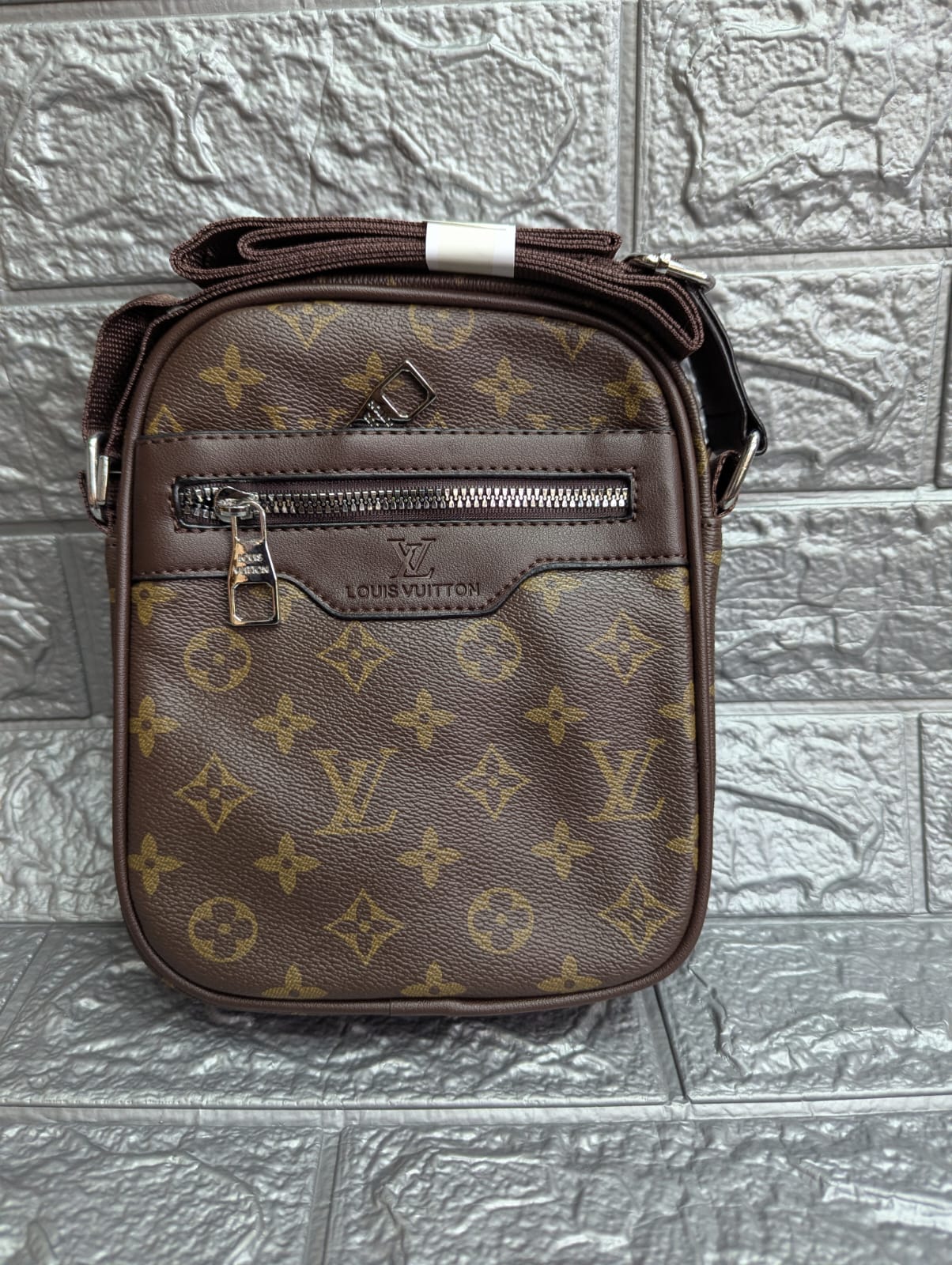LOUIS VUITTON-INSPIRED CROSSBODY BAG