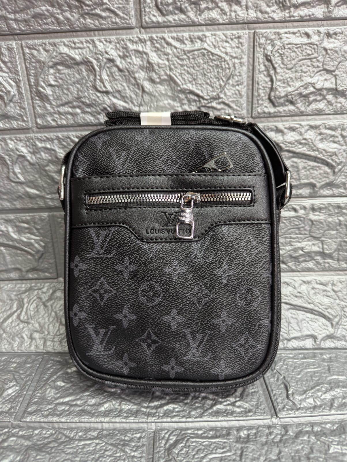 LOUIS VUITTON-INSPIRED CROSSBODY BAG